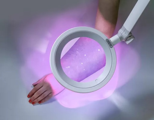 OPTICLUX Derungs Licht Anwendung UV Web